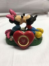 Disney Mickey Minnie Mouse Heart Kissing Desk Clock