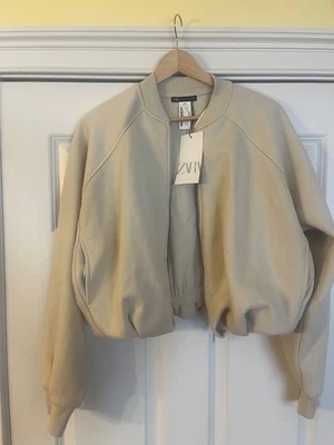 GENUINE ZARA BRAND EUROPEAN FASHION CREAM WHITE BOMBER JACKET! HOT!! 🔥🤩 - Image 1 of 4
