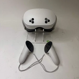 Broken Meta Quest 3S 128GB Standalone All-in-One VR Headset P97 Read - Picture 1 of 14