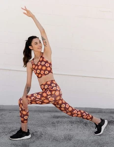 Smiley Flower Legging - Picture 1 of 12