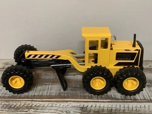 Tonka / Hasbro / #16180 - Funrise # 92510 Pressed Steel Road Grader - Picture 1 of 22