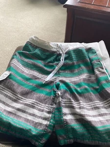 VINTAGE MENS OCEAN PACIFIC OP SIZE 32-34 BOARD SHORTS GREEN AND GRAY - Picture 1 of 8