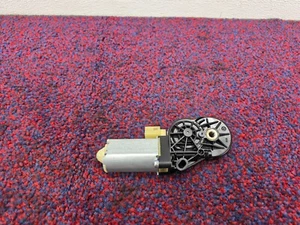 CHEVROLET CAMARO LS 14-24 OEM FRONT LEFT SIDE SEAT DRIVE ADJUST RECLINE MOTOR - Bild 1 von 3