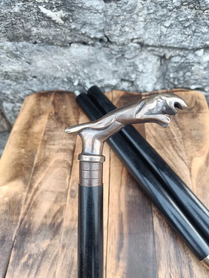 Nuevo bastón de madera negro liso con mango de cabeza de jaguar antiguo de latón macizo Foto 1 de 4