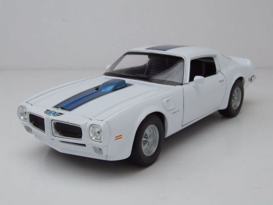 Pontiac Firebird Trans Am 1972 Bianco Modellino 1:24 Welly - Immagine 1 di 4