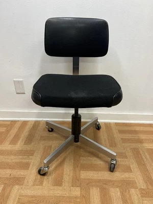 SILLA INDUSTRIAL de colección escritorio oficina máquina giratoria edad mediados de siglo asiento moderno Foto 1 de 4