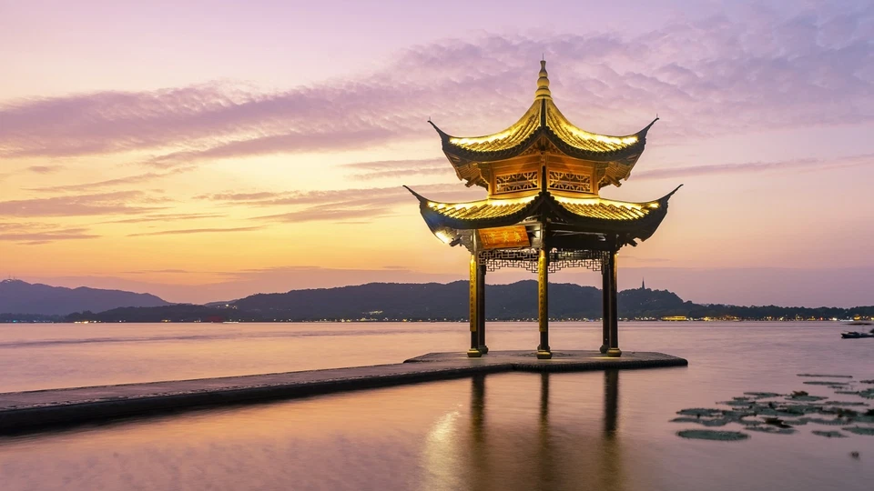 Land Rover Freelander 2  HSE i6 Automatic SUV Petrol Automatic 2012 - Image 1 of 1