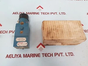 Rexroth 3712030000 Pneumatic Directional Control Valve - Picture 1 of 6