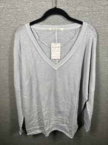NEW Free People Women’s On My Mind V-Neck Long Sleeve Shirt Light Gray Size XS - Picture 1 of 11