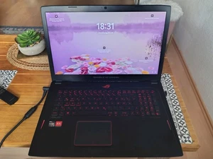 ASUS ROG Strix GL702ZC – Ryzen 7 1700 / RX 580 / 16GB RAM – Top Zustand - Afbeelding 1 van 4