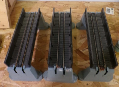 3 ATLAS HO BLACK PLATE STEEL GIRDER BRIDGES +6 CONCRETE PIERS 1 BRASS 2 NS CD100 - Image 1 of 2