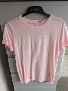 BNWT Guess Ladies T-Shirt Size Small New - Picture 1 of 4