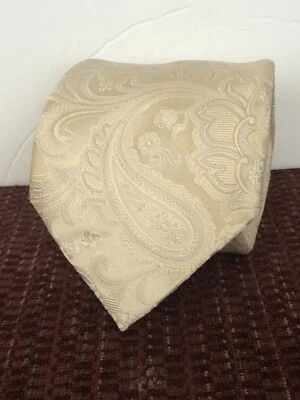 Gravata Donald J Trump Tie Signature Collection dourada champanhe paisley 100% seda - Imagem 1 de 4