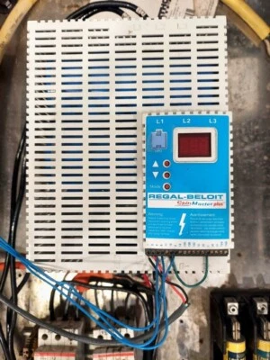 VFD VARIADOR FRECUENCIA 20 HP REGAL-BELOIT MODELO T342 S/N 308380426 Foto 1 de 4