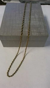 Sterling Silver  18" Twisted Link Chain 2.9 gr - Picture 1 of 3