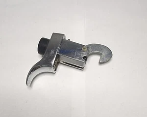 Vintage VW Non-Locking Rear Deck Lid Latch with Plastic Button - Picture 1 of 5