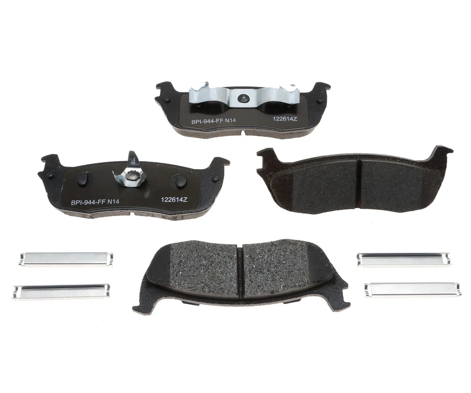 Juego de pastillas de freno de disco traseras Raybestos 1997 1998 1999 2000 para Ford F-150 1996-2003 Foto 1 de 1