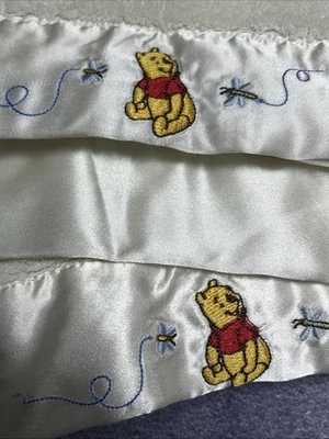 Manta de recepción vintage años 90 Winnie The Pooh bordada polar satinado 29X39 Foto 1 de 4