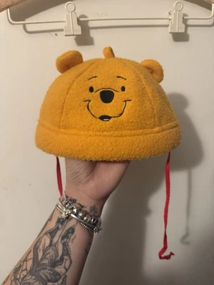 Винтажная зимняя шапка из полиэстера с подбородочным ремнем Disney Winnie The Pooh для малышей - Изображение 1 из 4