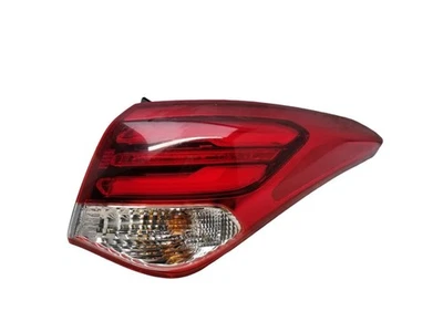 Hyundai I40 Taillight Lamp Off Side Right Rear Outer Saloon 2015  - Image 1 of 4