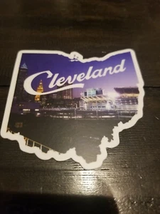 Pegatina de vinilo Cleveland Skyline - corte troquelado nocturno Browns Stadium Browns Downtown - Imagen 1 de 4