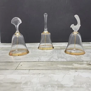 3 campanas de cristal Danbury Mint - 24 % cristal de plomo acento dorado - 1982, 1985 - Imagen 1 de 13