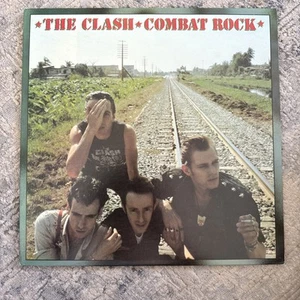 The Clash - Combat Rock LP Vinyl 1982 Orig 1st Press FE 37689 - Picture 1 of 8