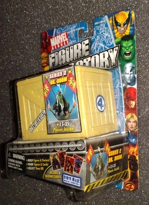 Minifigura de fábrica de DOCTOR DOOM Marvel Legends FANTASTIC FOUR F4 MCU Toy Biz BAF Foto 1 de 4