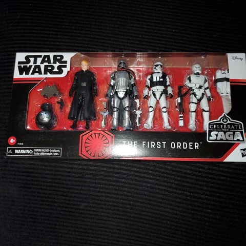 Star Wars Celebrate the Saga The First Order HASBRO Figure Collectible Pack NEW Cover
