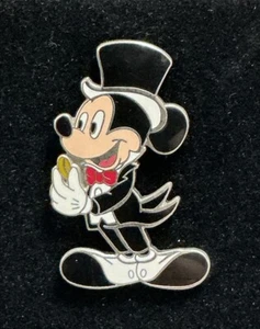 Disney DLR 2001 Mickey Mouse as Groom Pin 4795 - Picture 1 of 4