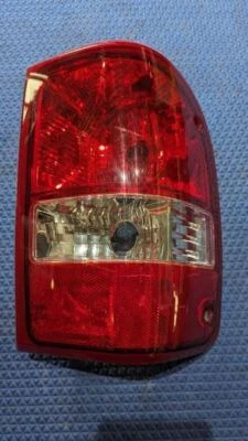 Luz trasera derecha pasajero Ford Ranger 2006-2011 Foto 1 de 3