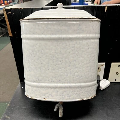 Antigo tanque de água Lavabo de parede esmalte francês com torneira e bacia 3 peças Conjunto - Imagem 1 de 4