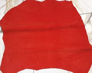 LEDER TIP 39078-A, Lederreste, 1 Lederhaut 0,6mm, erdbeerrot velours - Picture 1 of 2