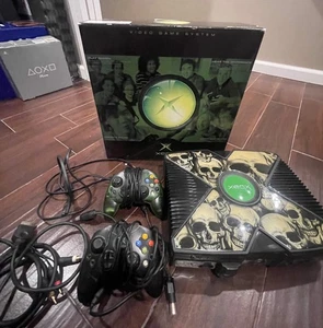 Xbox Original Console Custom Skull Plates In Box Tested 2 Controllers +10 Games - Picture 1 of 12