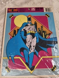 Vintage 1989 Batman Puzzle Frame Tray DC Comics Golden 12 Piece Puzzle - Picture 1 of 8