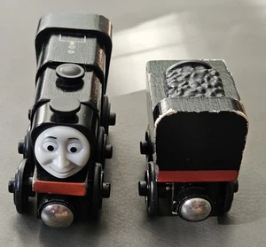 Thomas & seine Freunde Holzeisenbahn - Neville mit Tender - Bild 1 von 6