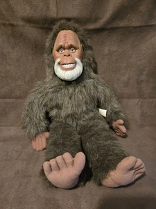 Harry and The Hendersons Peluche Bambola di Peluche in Vinile 18" Big Foot Vintage 1990 - Foto 1 di 5
