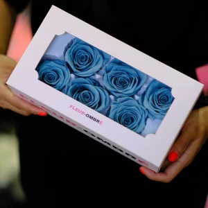 Preserved Rose Dusty Blue Dried Flower a box of 6 heads with 5-5.5 cm head size - Picture 1 of 4