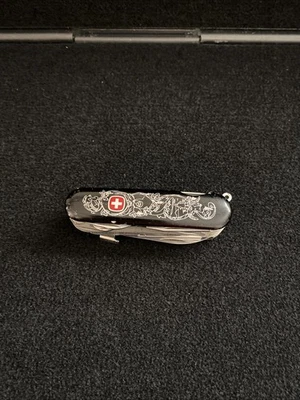 Cuchillo Plegable Ejército Suizo Wenger Delemont Multiherramienta, Hecho en Suiza a5 Foto 1 de 4