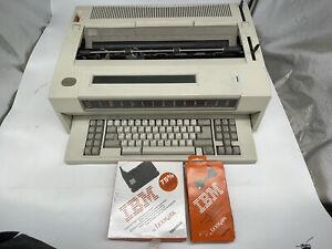 Vintage IBM Wheelwriter 30 Series II Machine Type 6787 Electronic Typewriter