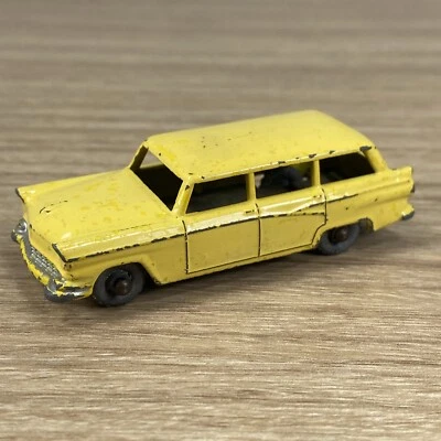 Vintage Matchbox Lesney American Ford Station Wagon #31 Yellow England - Image 1 of 4