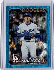 Actualización Topps 2024 - Yoshinobu Yamamoto novato numerado #'d #US149 azul/999 - Imagen 1 de 2