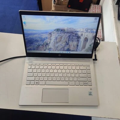 HP Pavilion 14" 256GB SSD Intel Core i3-10th GEN 16GB RAM Silver - Image 1 of 4