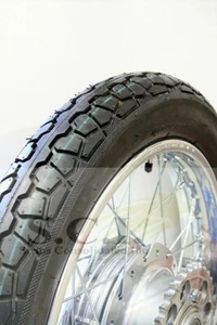 NEUMÁTICO Y TUBO TRASERO HONDA CB350F CB360 CB400F KZ400 XS400 LIBERTY 3.50-18 - Imagen 1 de 7