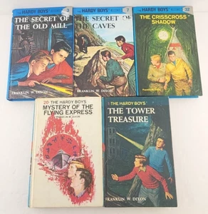 Lot of 5 Vintage Hardy Boys Detective Books Franklin Dixon 1,3,7,20,32 Hardback - Picture 1 of 18