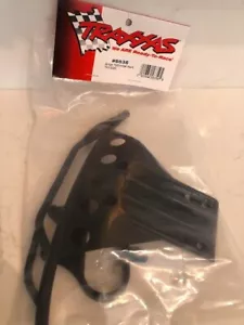 TRAXXAS #5835 BUMPER FRONT ,BUMPER MOUNT FRONT ( BLACK) NEW !!!!! - Picture 1 of 1