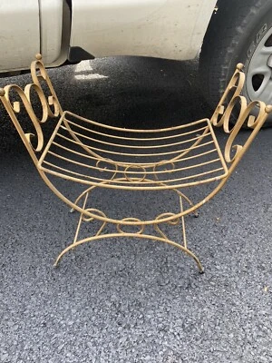 Banco de tocador vintage alambre de latón tocador alambre maquillaje taburete de baño metal mcm  Foto 1 de 4