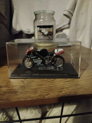 Vintage Rare Ducati 998R 2002 Racing Motorcycle Pierfrancesco Chili 1:24 Scale - Image 1 of 4