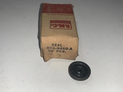 1957 FORD PASSENGER & THUNDERBIRD 8 CYL 312 FUEL PUMP OIL SEAL NOS B7A-9469-A - Image 1 of 4