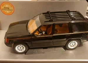 Majorette Club Jeep Grand Cherokee 1:18 Diecast Model Car - Picture 1 of 12